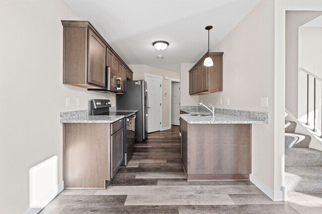 Foto del edificio - 521 Meadow Ln