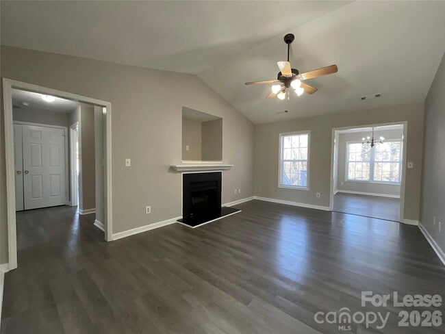 Foto del edificio - 1742 Park Terrace Ln