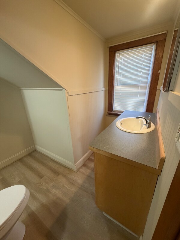 Foto del edificio - 190 Hoskins Rd