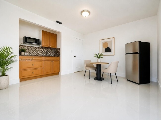 Foto del edificio - 1063 SW 142nd Ave
