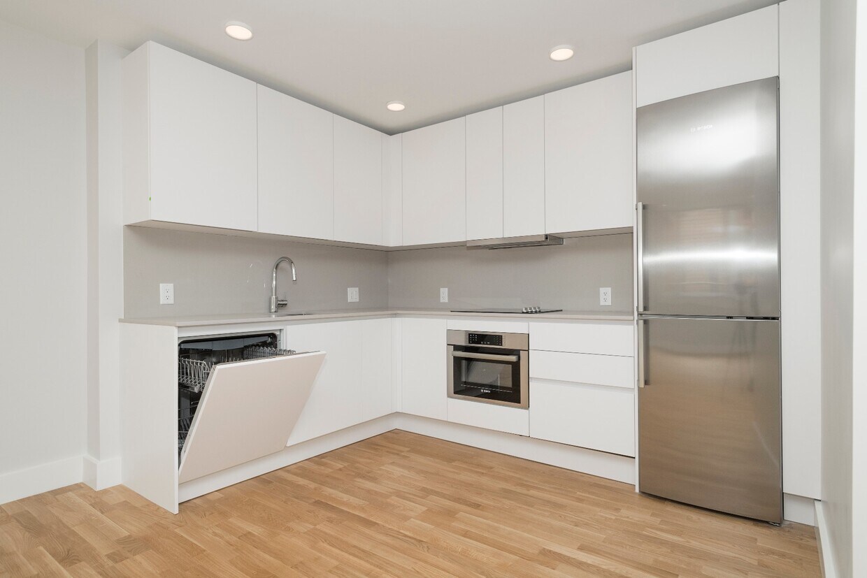 Building Photo - 324 Harvard St