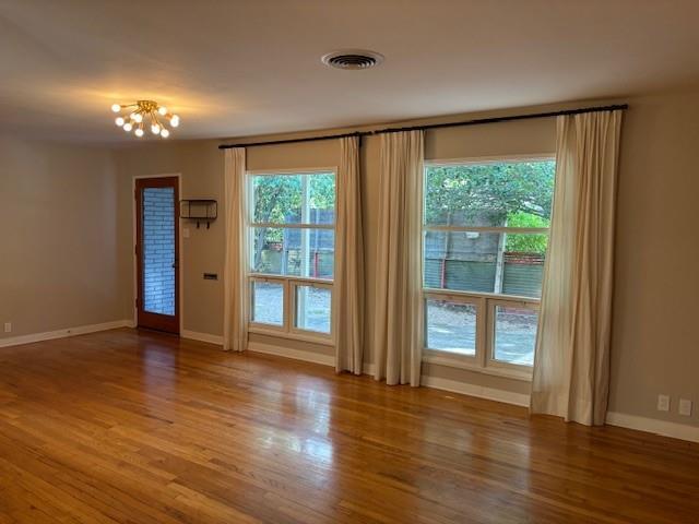 Foto del edificio - 7709 Mullen Dr