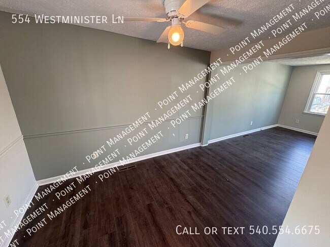 Foto del edificio - 554 Westminister Ln