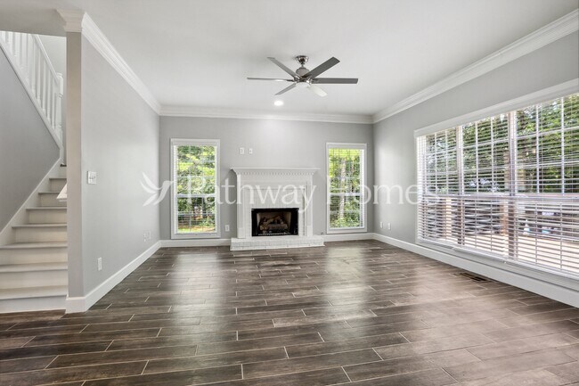 Building Photo - 309 Westover Ct