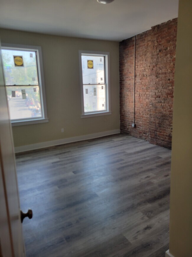 Bedroom - 118 Elm St
