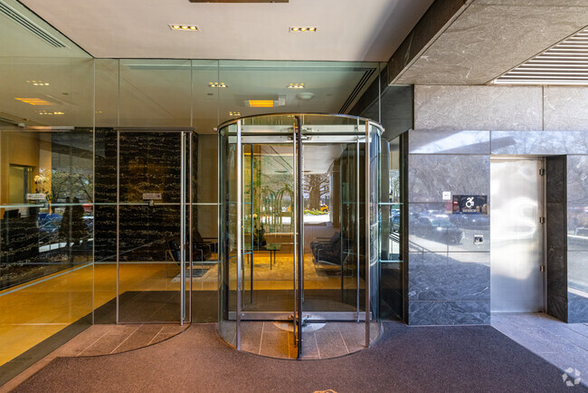 Entrance - The Ritz Carlton Residences