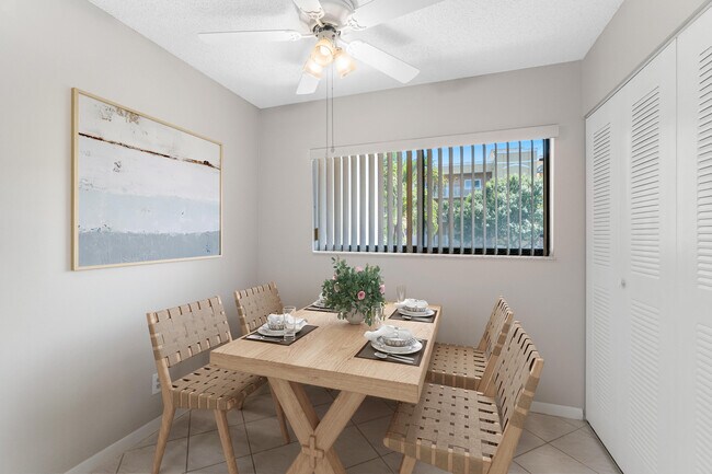 Building Photo - 4725 Lucerne Lakes Blvd