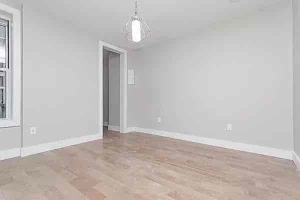 Building Photo - 206 Sumpter St