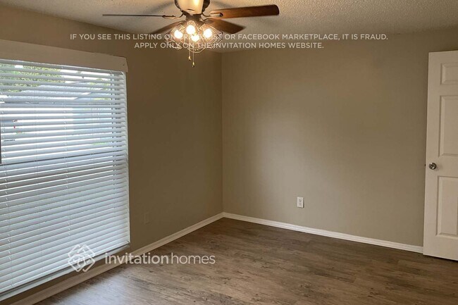 Building Photo - 6405 Regatta Ct