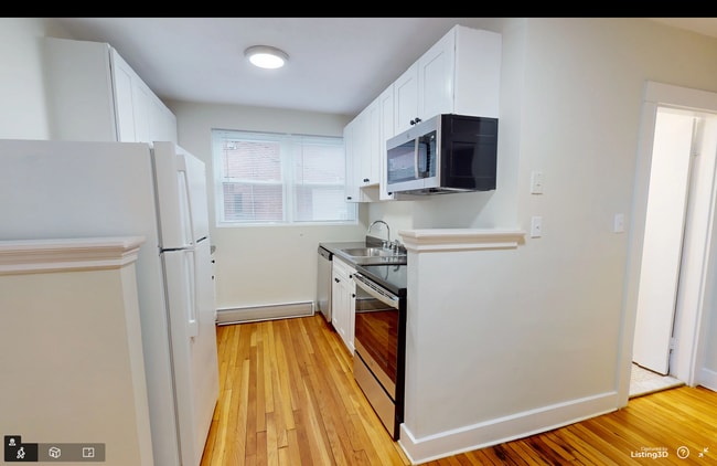 Building Photo - 402 Highland Ave