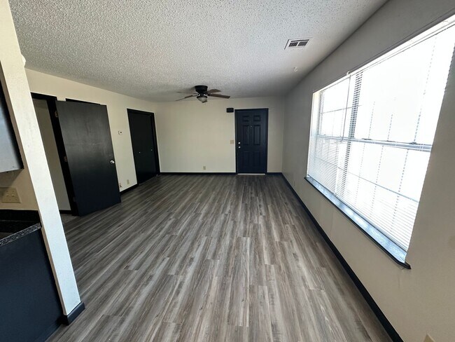 Foto del edificio - Bartlesville Cara Manor