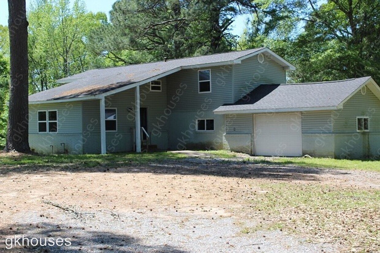 Primary Photo - 4 br, 2 bath House - 28657 Highway 67