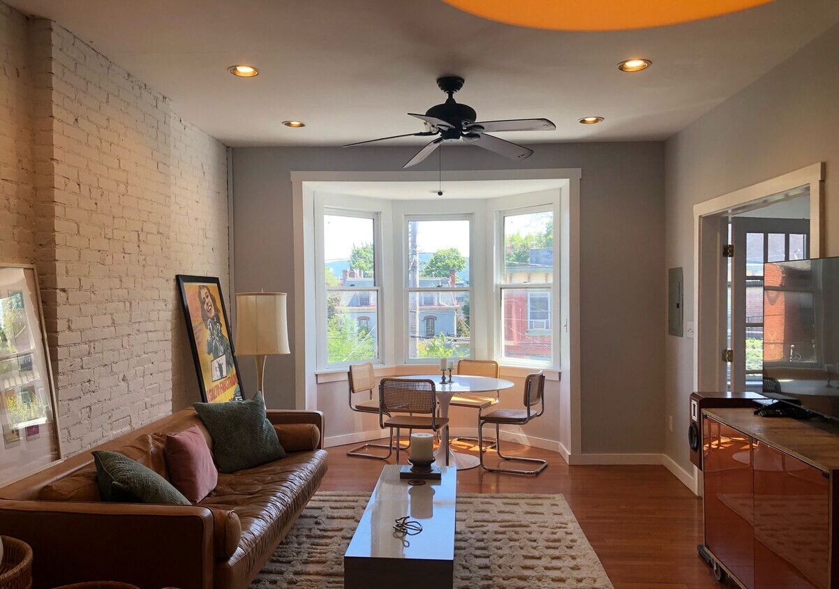 Foto principal - 105 Liberty St