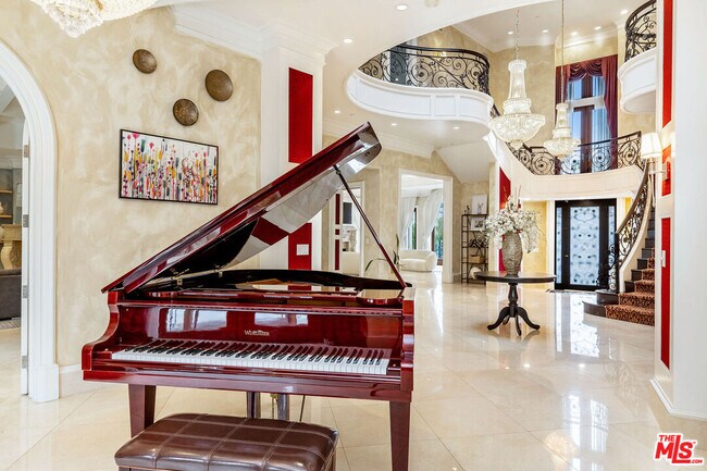 Foto del edificio - 2229 Summitridge Dr