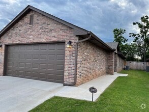 Building Photo - 308 Chalk Hill Ct