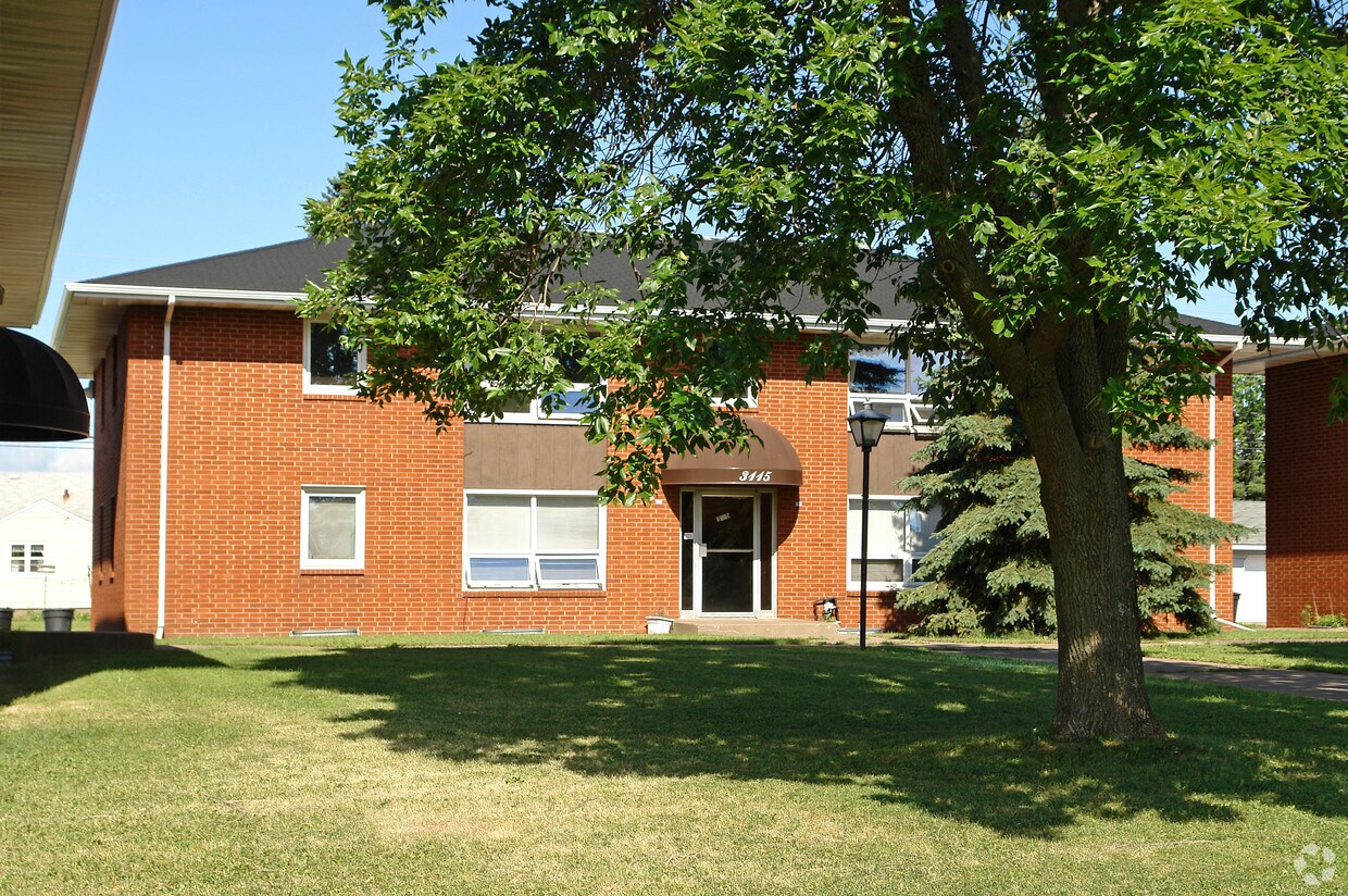 Building Photo - 3115 John Ave
