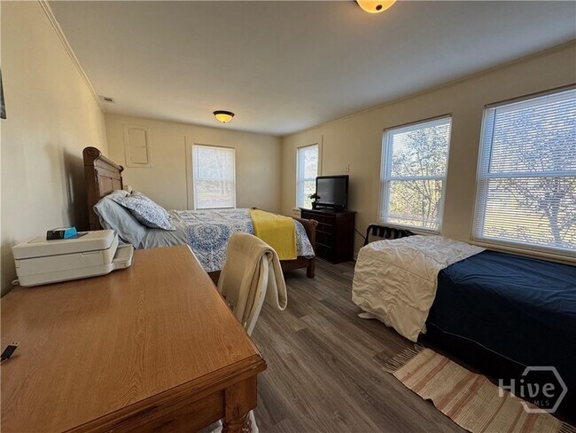 Foto del edificio - 233 Quacco Rd