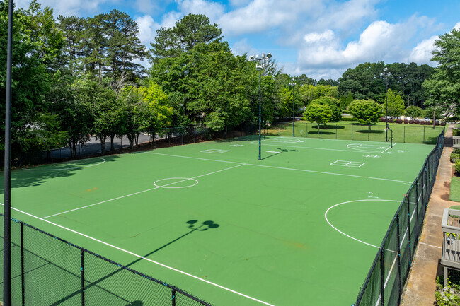 Sports Courts - Lakeview