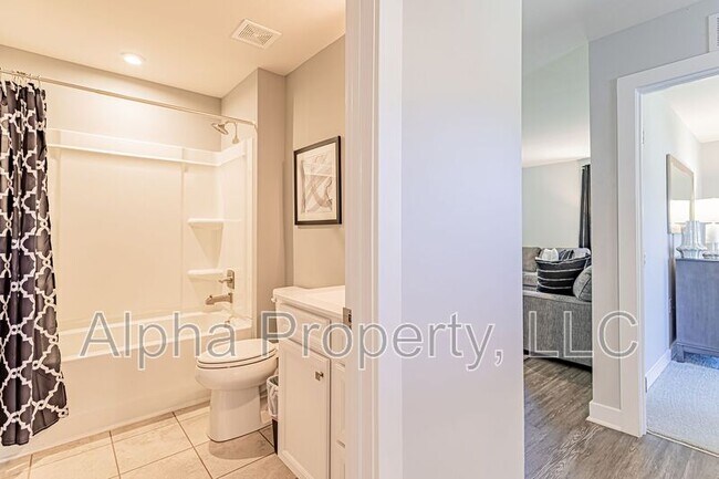 Foto del edificio - 505 Olivia Springs Dr