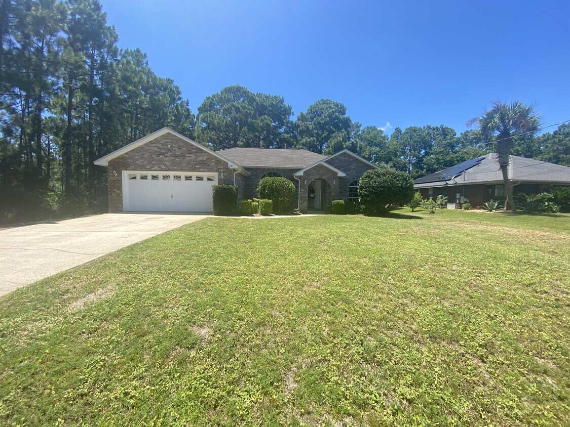 Building Photo - 2017 Sundown Dr