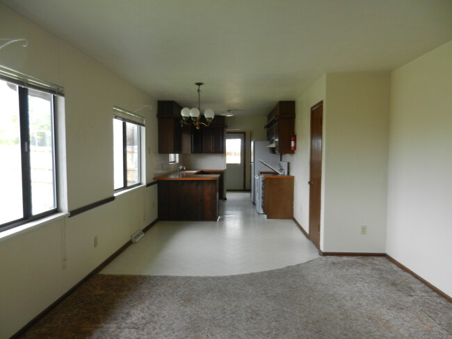 Building Photo - 124 Anna Dr