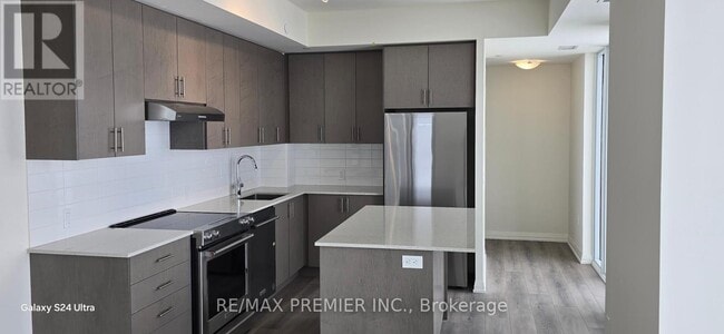 Photo du bâtiment - 8960-8960 Jane St