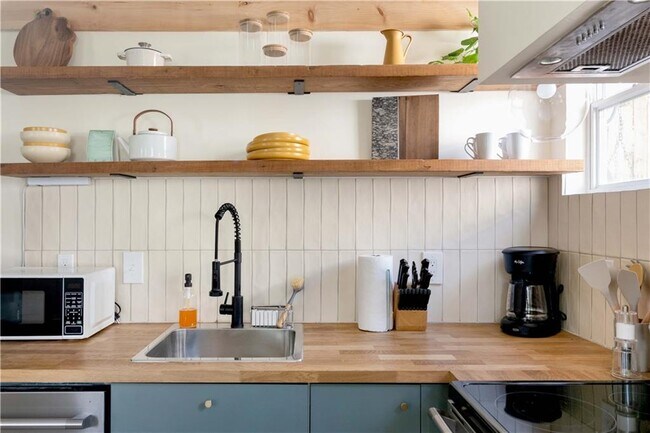 Foto del edificio - 1583 Braeburn Dr SE