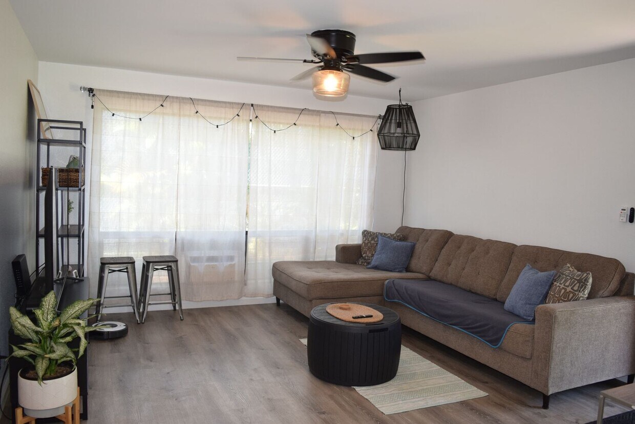 Foto principal - Haleakala Gardens Furnished ground floor 3...