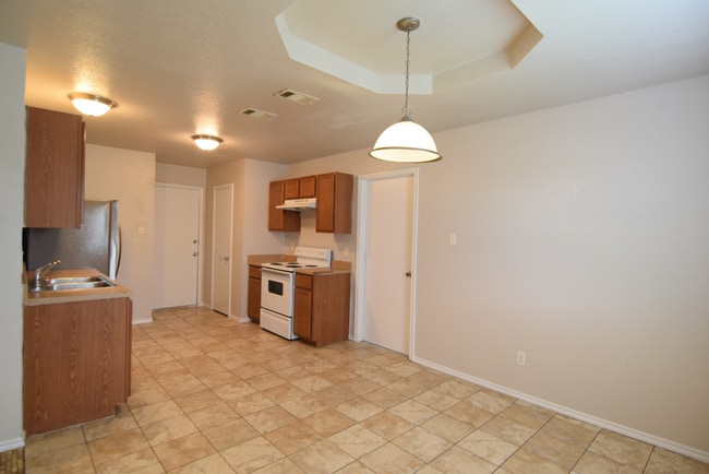 Building Photo - 1808 Freedom Loop