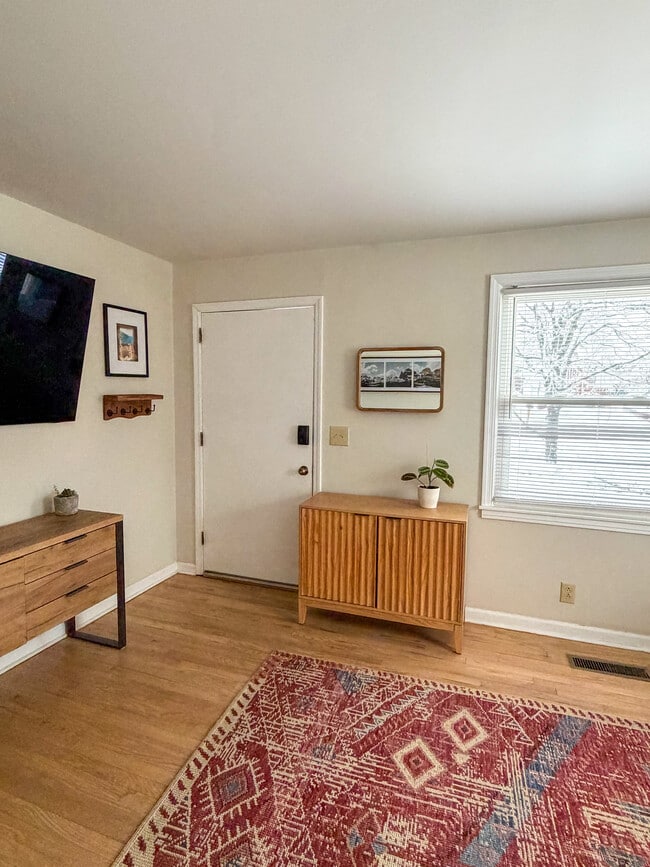 Photo - 204 Blanchard Pl House