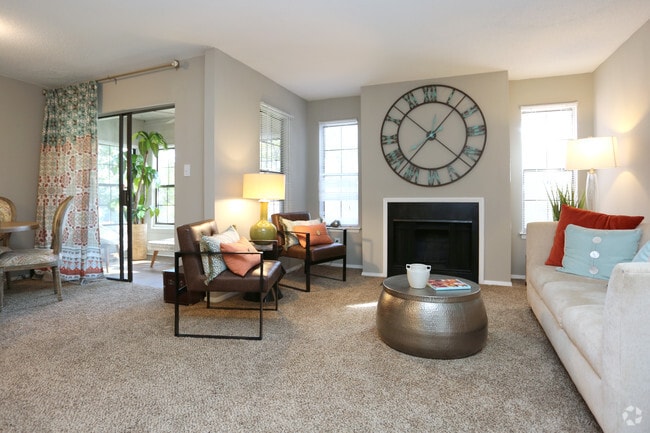 1BR, 1BA - 700 SF - Elevate Twenty Three