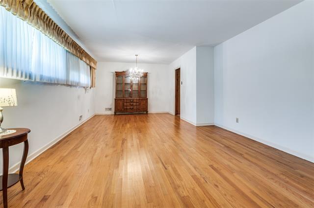 Foto del edificio - 10722 Lathrop Dr