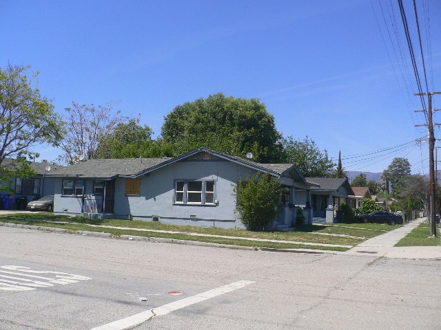 Primary Photo - 706 N Mountain View Av