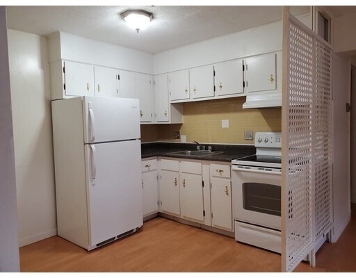 Foto del edificio - 14 Williamsburg Ct