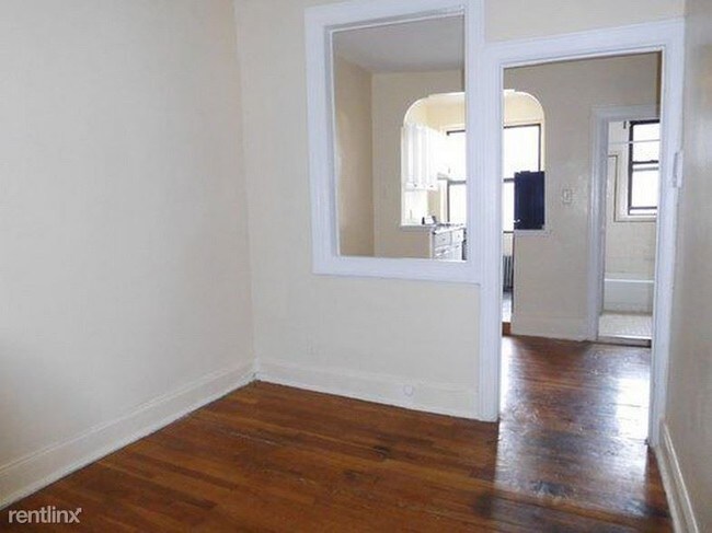 Foto del edificio - 1 br, 1 bath - 2172 2nd Ave