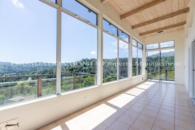 Building Photo - 5 br, 3.5 bath House - 41 Magdalena Ct.