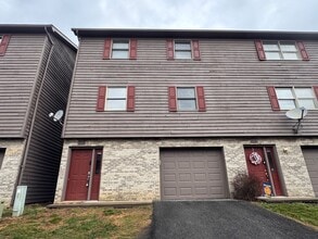 Building Photo - 212 Stone Gate Cir