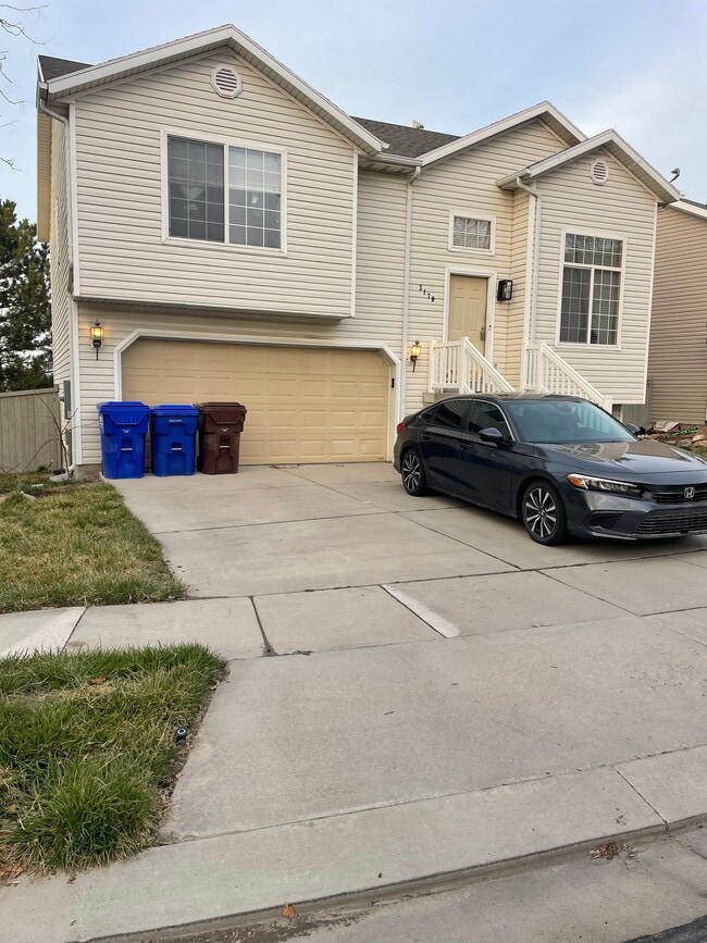 Parking Spot - 3179 E Snowy Owl Rd