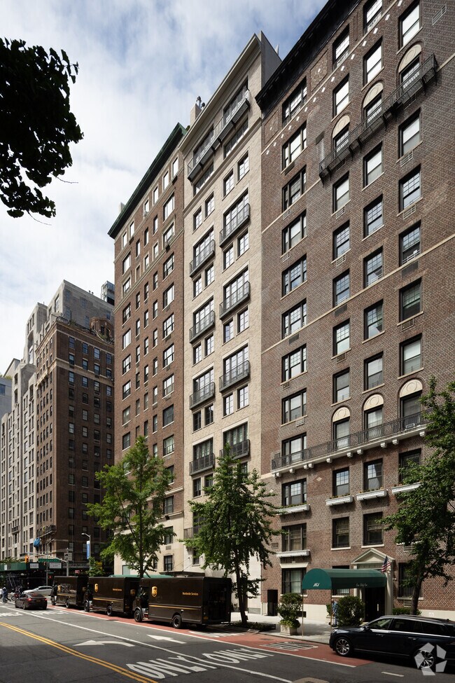 Building Photo - 155 E 79th St