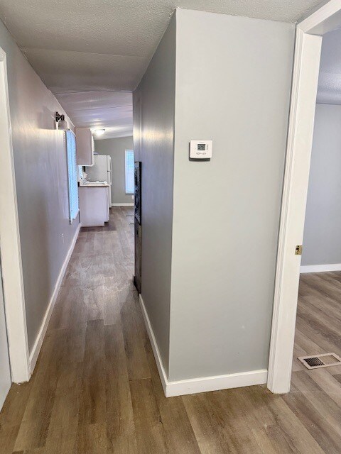 Foto del edificio - 203 W Conyers Ave