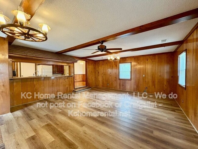 Foto del edificio - 7839 Robinson St