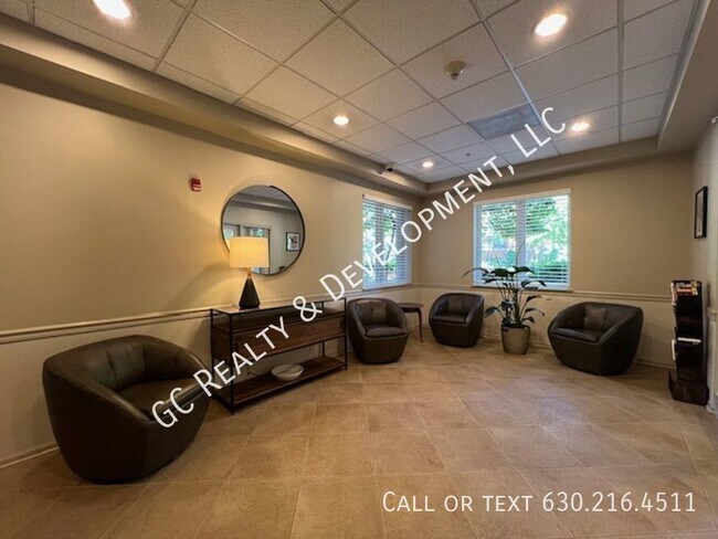 Foto del edificio - ***DES PLAINES - STONE GATE / 2 BDRM - 2 B...