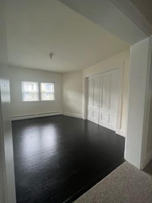 Foto del edificio - HOT MEDFORD LISTING!!!