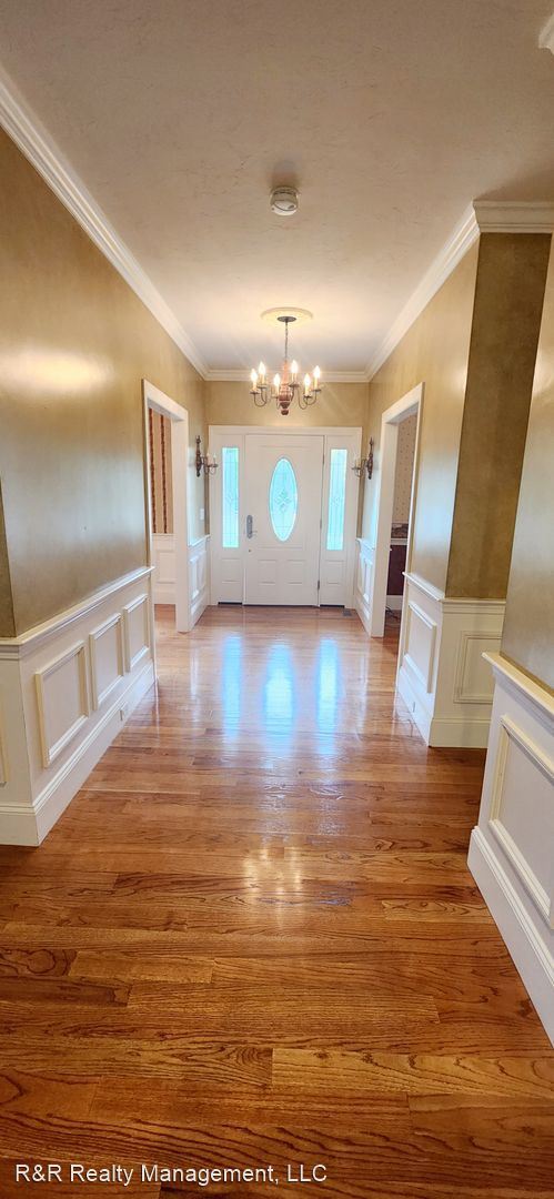 Foto del edificio - 2 br, 2 bath House - 10 Vineyard St.