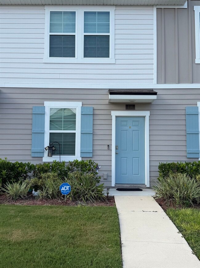 Building Photo - 136 Whispering Brk Dr