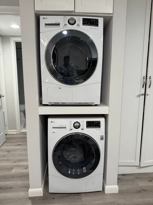 Foto del edificio - Walking Distance to the Beach - Fiddlers C...