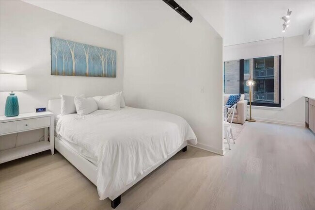 Foto del edificio - 315 J St