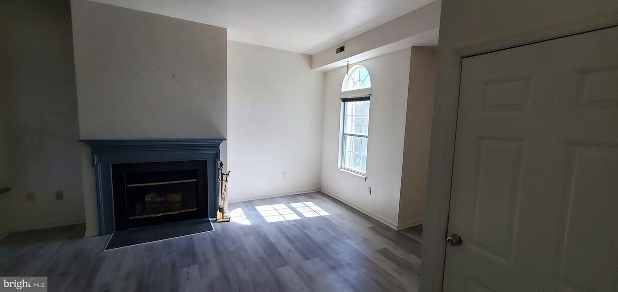 6198 Spring Knoll Dr, Harrisburg, PA 17111 Townhome Rentals in