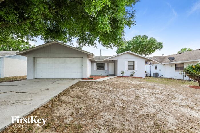 Primary Photo - 398 Lake Daisy Dr