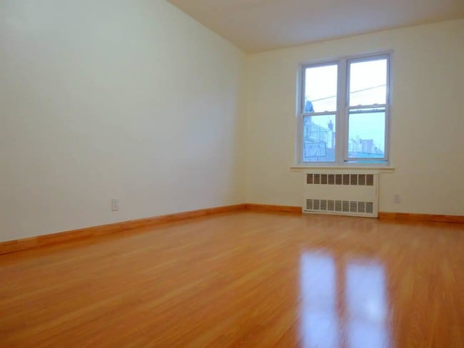 Foto del edificio - 5711 Fillmore Ave
